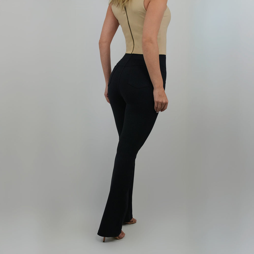 
                      
                        CALÇA FLARE (PLACA)
                      
                    