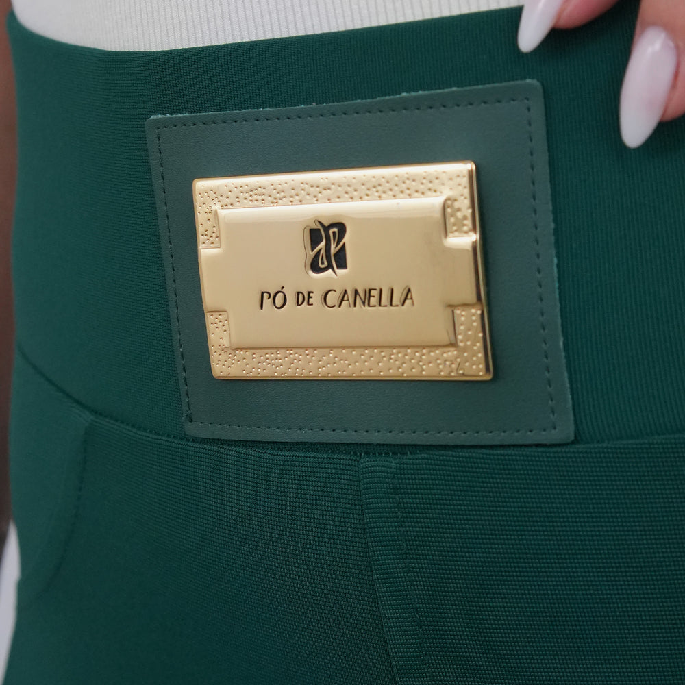
                      
                        CALÇA FLARE (PLACA)
                      
                    