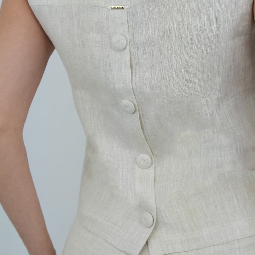 
                      
                        CONJUNTO CALÇA E BLUSA SEM MANGA
                      
                    
